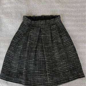 Tweed black skirt